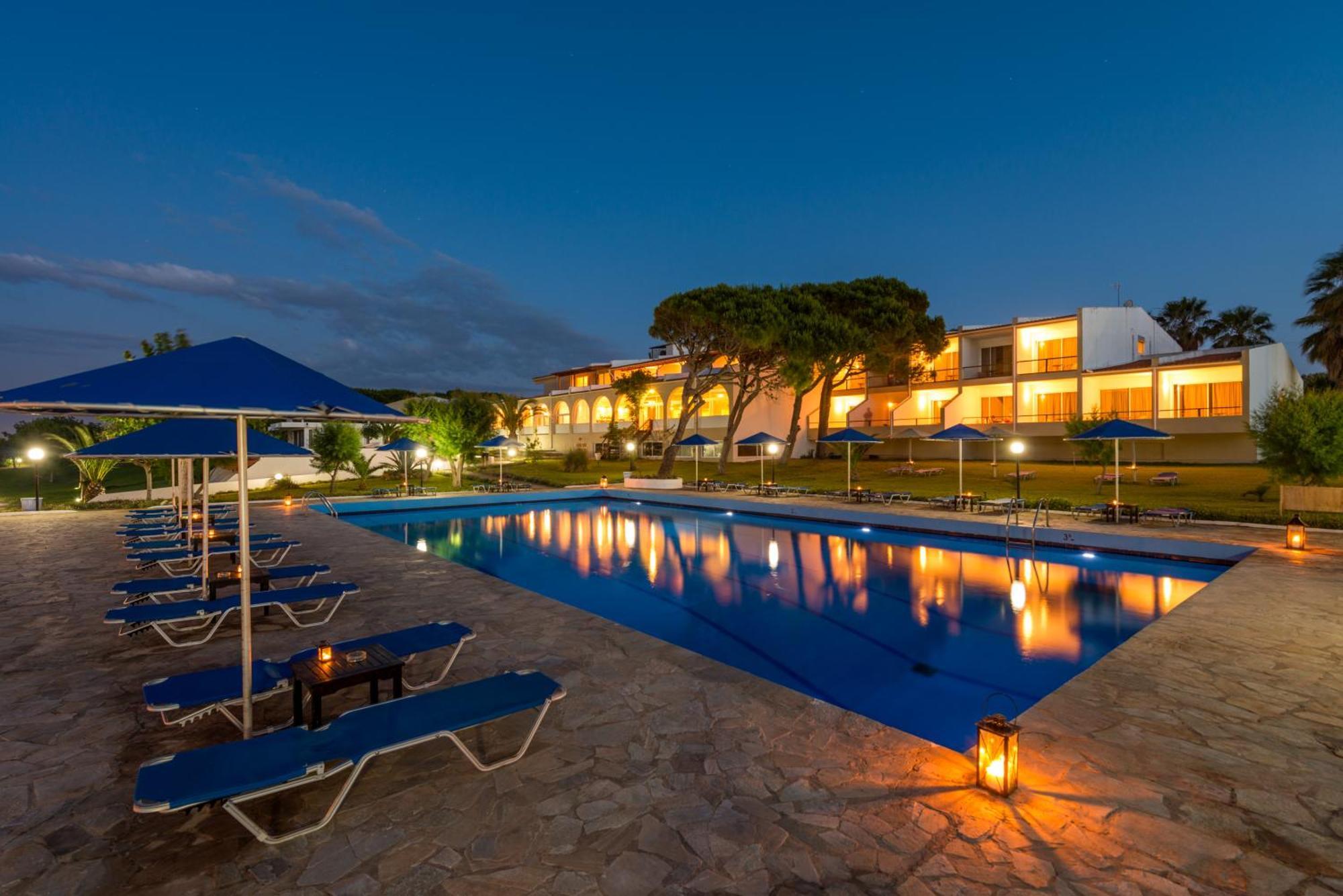 Hotel Pavlina Beach Niforeika Exterior foto