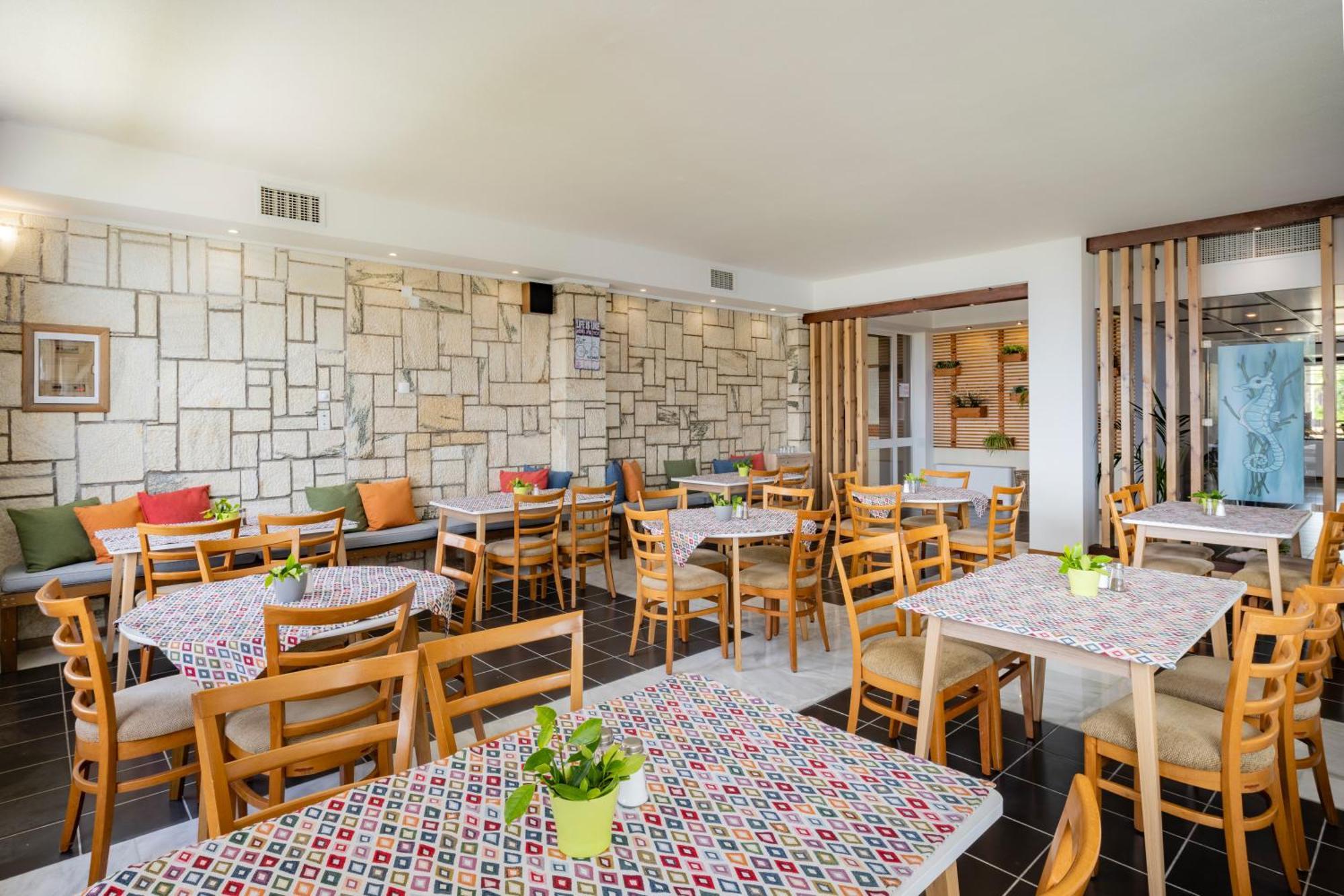 Hotel Pavlina Beach Niforeika Exterior foto