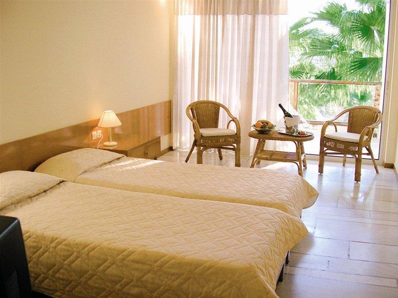 Hotel Pavlina Beach Niforeika Exterior foto